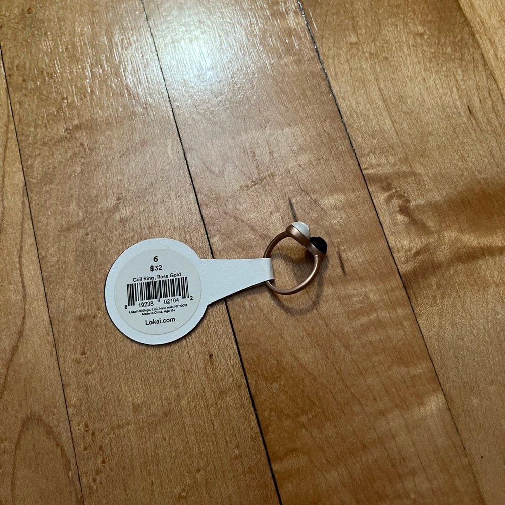 LOKAI rose gold ring size 6